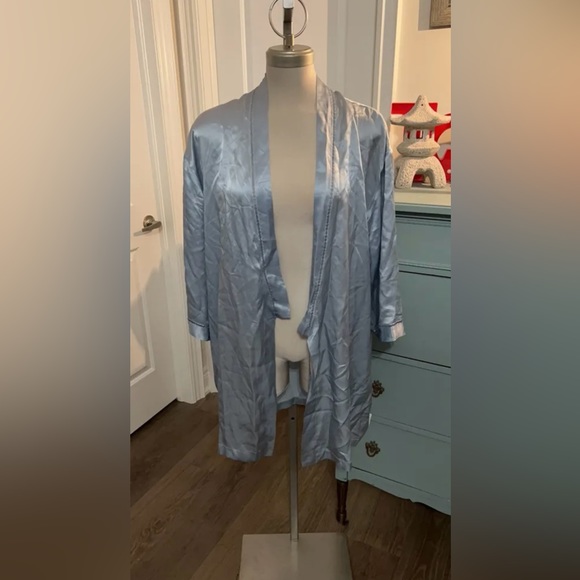 La SENZA Intimates & Sleepwear La Senza Silk Robe Poshmark
